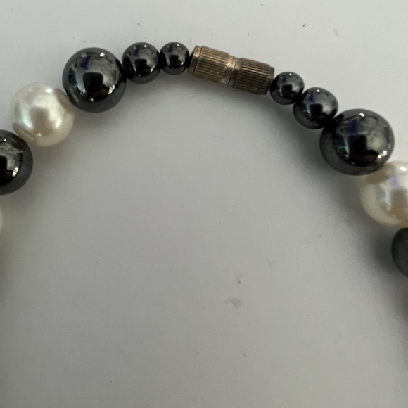 Vintage Faux Glass Pearls necklace Earrings - Picture 2 of 10